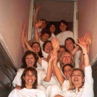 2002 GRADUADOS ESCUELA CARLOS CALVO